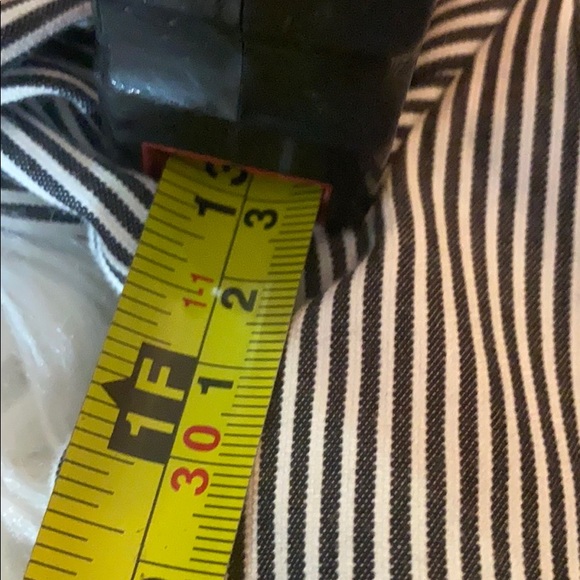 ‼️ Bannana Republic Stylish Stripped Blazer - Picture 3 of 7